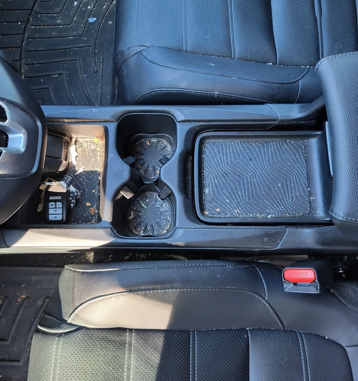 Before center console detail